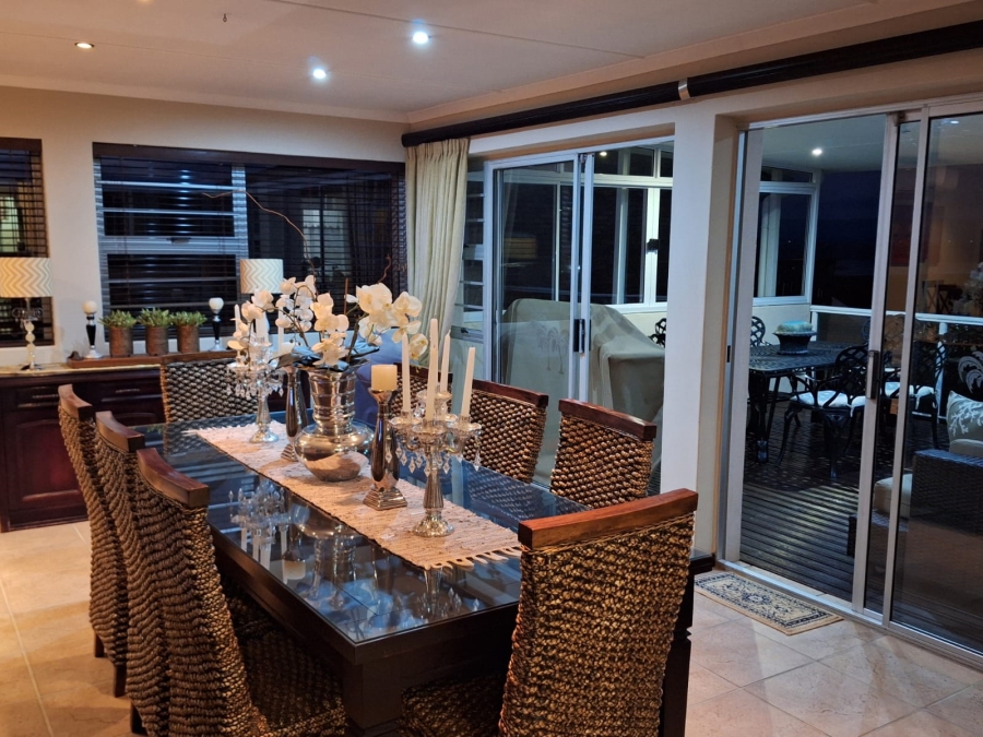4 Bedroom Property for Sale in Wavecrest Eastern Cape